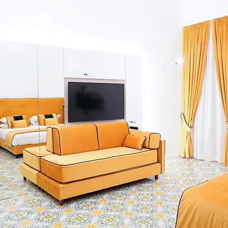 Relais Metis 4* نابولي